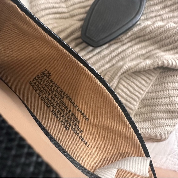 A NEW DAY FLAT - Picture 3 of 4